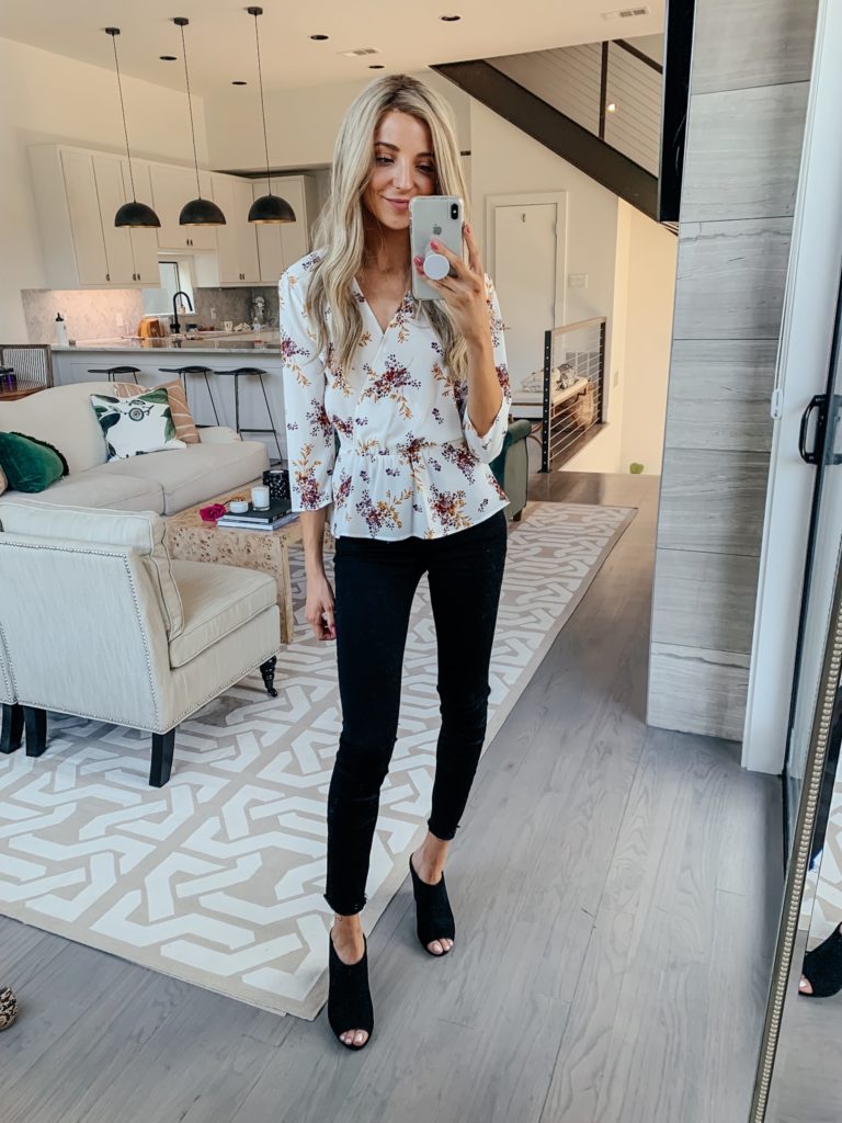 chelsea28 white floral top