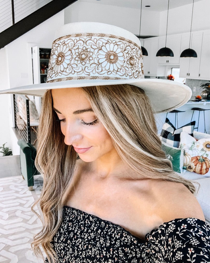 hats n roses hat