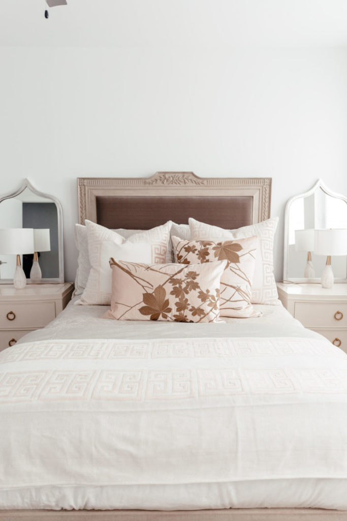 Dani-Austin-Kathy-Kuo-Home-Bedroom-Ideas-Lili-Alessandra-Bedding-Pink65-refresh