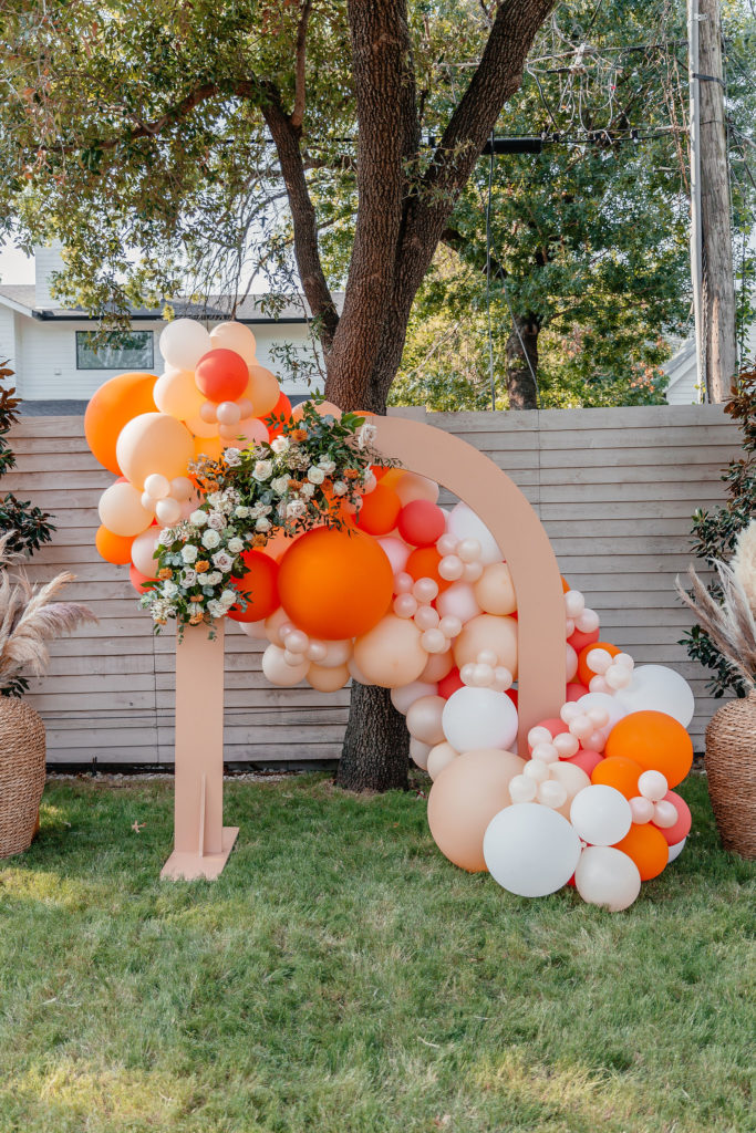 the styled affair arch and pampas grass